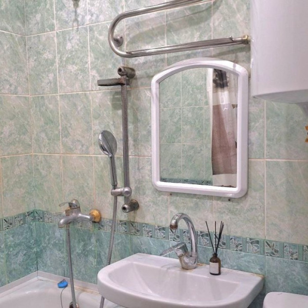 Фото Продам 2-комн квартиру на кв. Шевченко (парк Щорса) г. Луганска