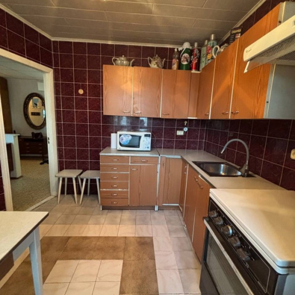 Фото Продам 2к ул. Титова Центр Города