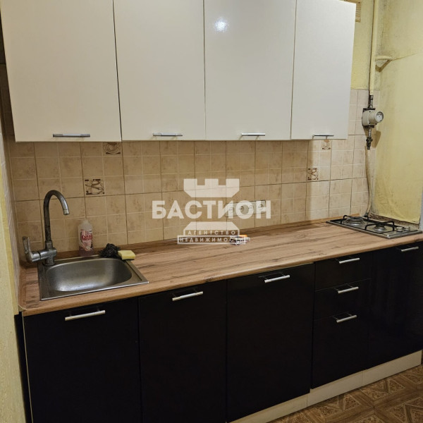 1-комнатная квартира, квартал 50-летия Октября, 27 ID:2047410