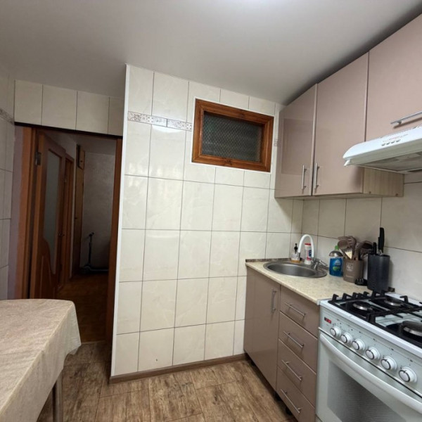 Фото Продам 1-комн. кв. 50 лет Октября, р-н кафе «Печь»