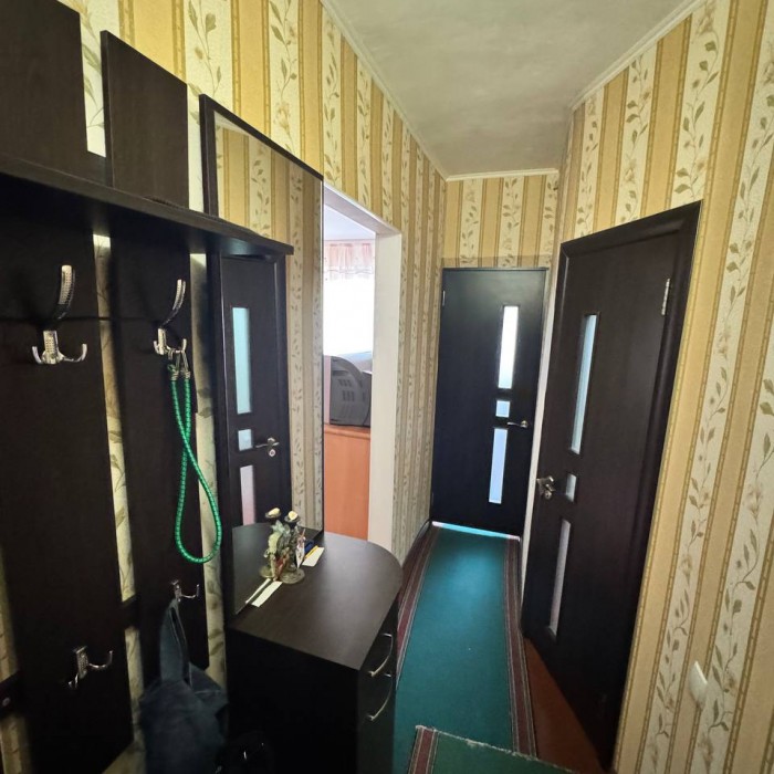 Фото Продам 1 комнатную квартиру в Станице Луганской, (кв Молодежный)