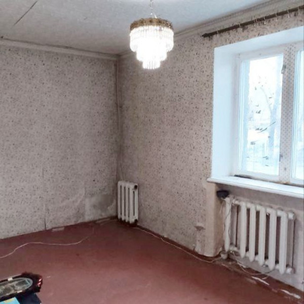 Фото Продам 3- х комнатную квартиру на кв. 50 лет Октября 1/5 эт.