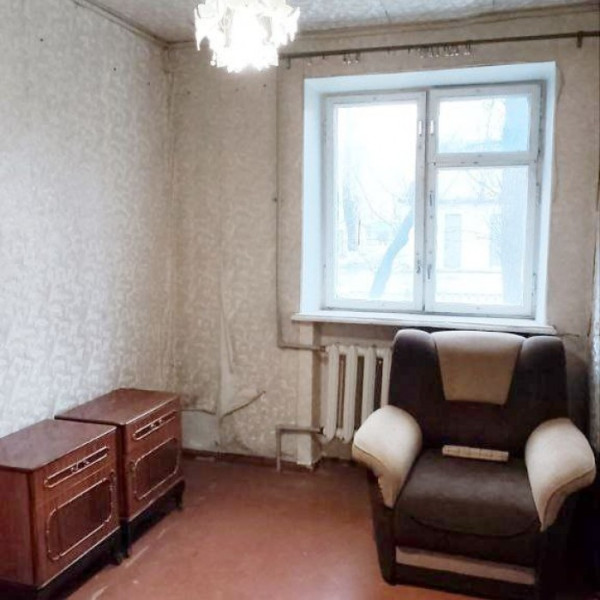 Фото Продам 3- х комнатную квартиру на кв. 50 лет Октября 1/5 эт.