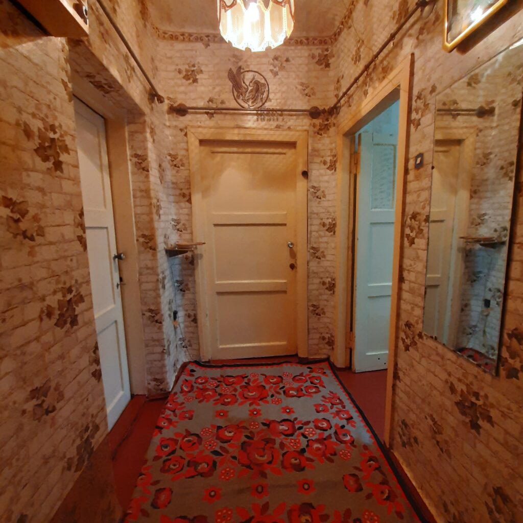 Фото №844 Продаётся 2 комн. кв-ра, ул. Брестская, р-н площади Ленина.