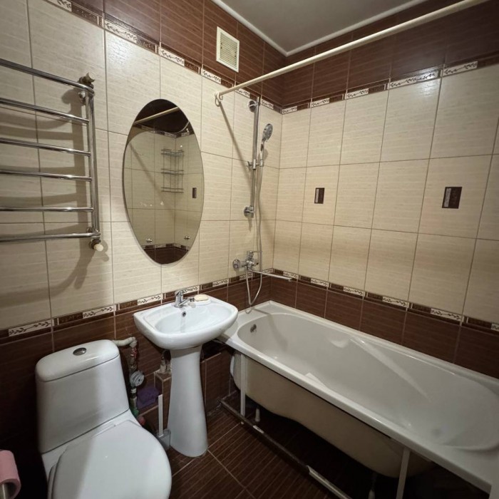 Фото Сдам 2-х комнатную квартиру кв. Димитрова 24.