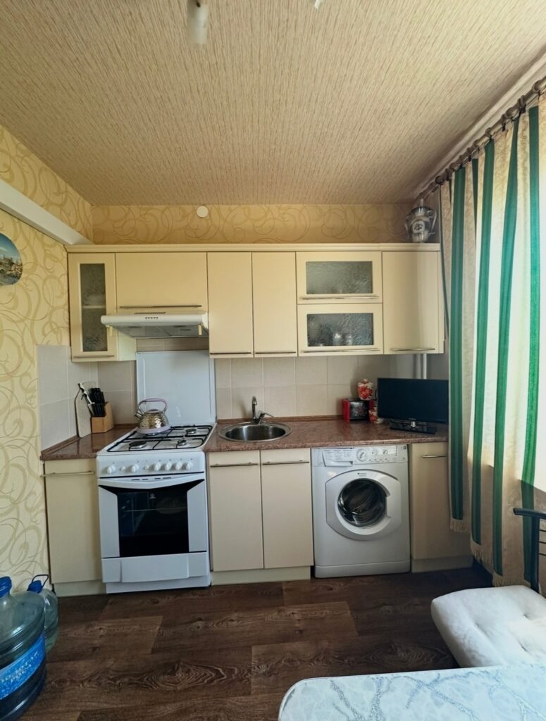 2-к квартира р-н Сарматского рынка г. Алчевск