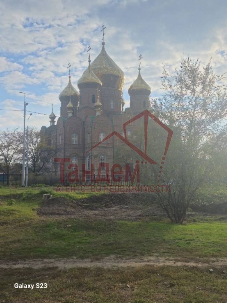 Фото г. Луганск Продается участок 902-м2 напротив Владимирского собора. - Объект №328