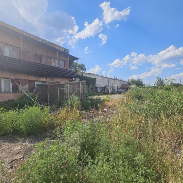 Фото Продам помещения 22.200 м2 в городе Луганск.