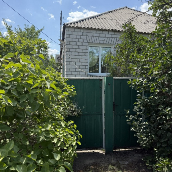 Продам дом в Станице Луганской, площадью 81 м2