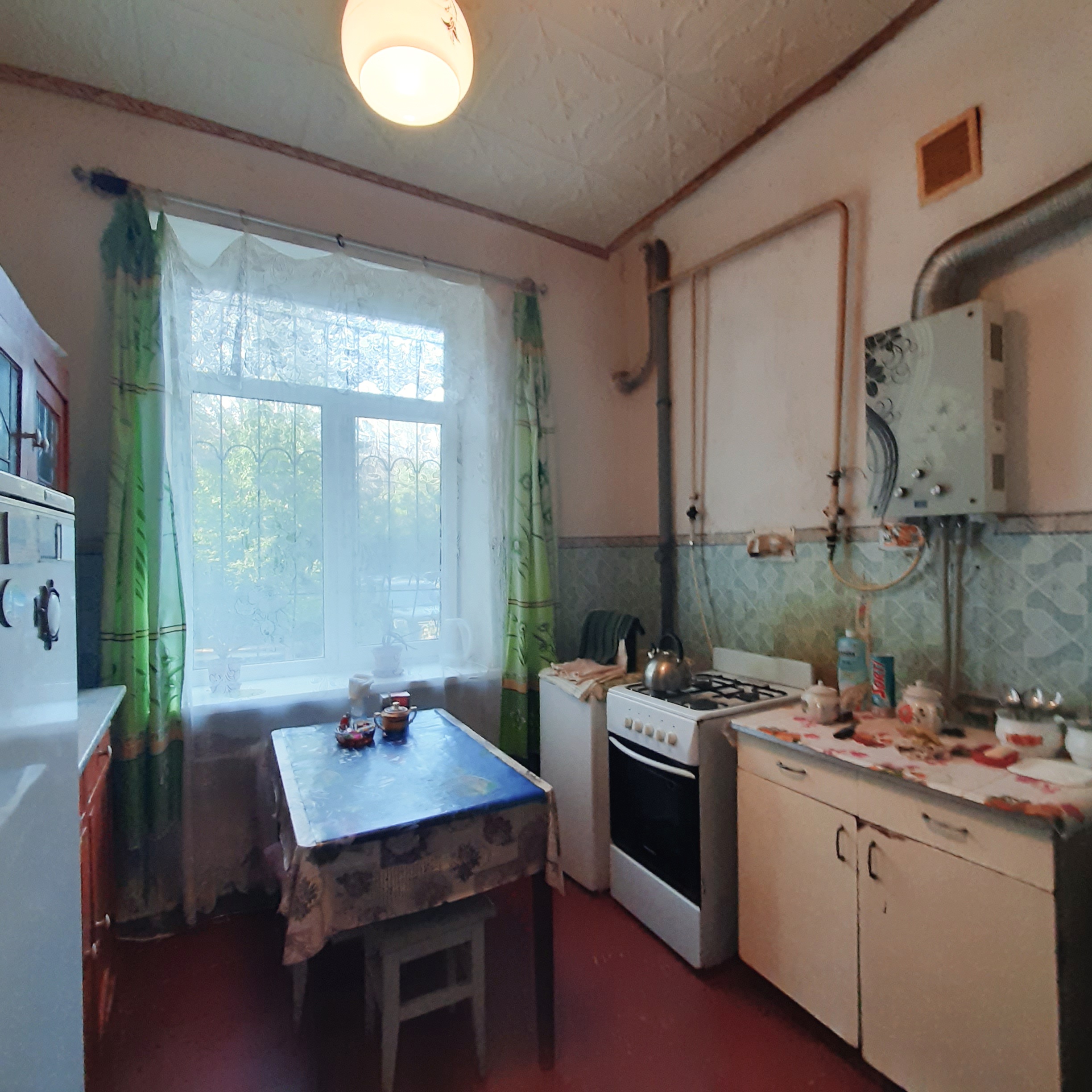 Фото №622 Продаётся 3 комн. кв-ра “Сталинка”, ул. Фрунзе, р-н маг. “Бирюса”