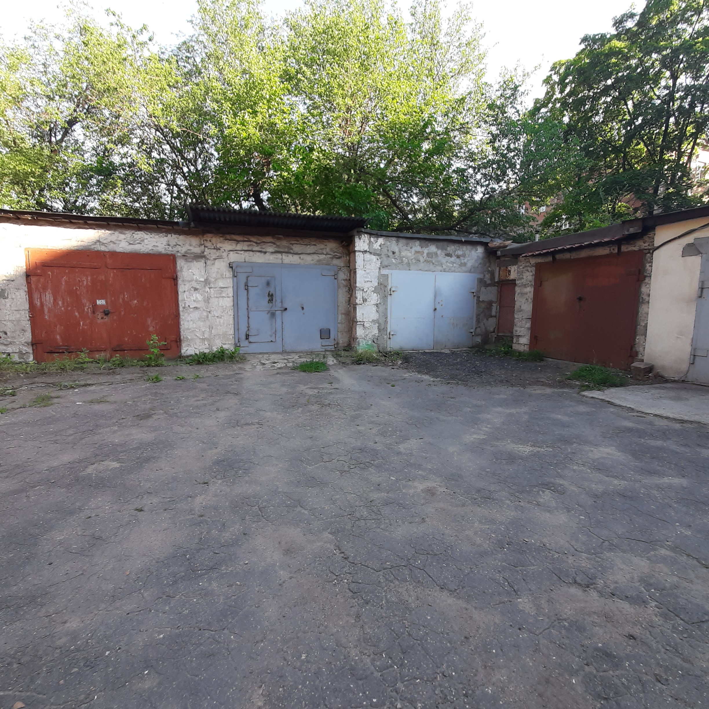 Фото №622 Продаётся 3 комн. кв-ра “Сталинка”, ул. Фрунзе, р-н маг. “Бирюса”