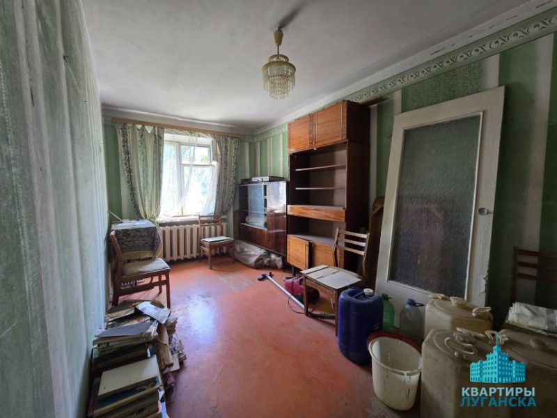 Продается доля в квартире из 2х комнат, изолированная планировка кв. 50 лет Октября