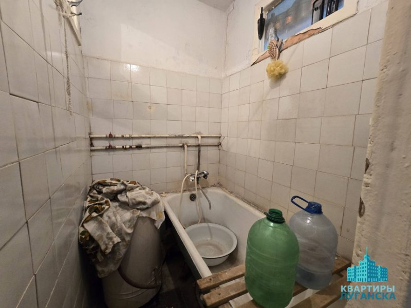 Фото Продается доля в квартире из 2х комнат, изолированная планировка кв. 50 лет Октября