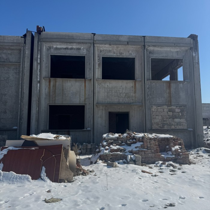Фото Продам базу 600 м2 в городе Луганск улица Руднева