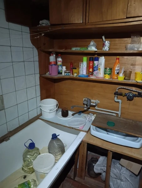 Фото Продаётся 2-комнатная квартира в городе Брянка, пл. Ленина, д. 11