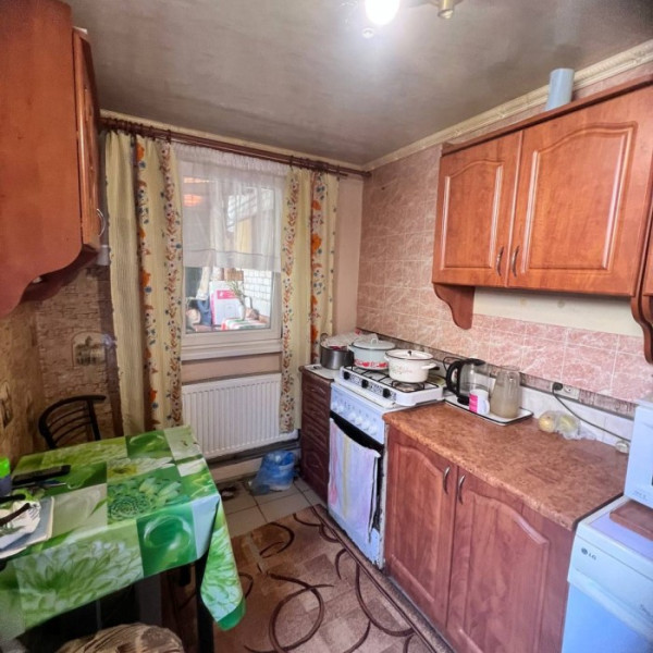 Продам пол дома с отдельным входом и двором. Ориентир Петропавловский собор