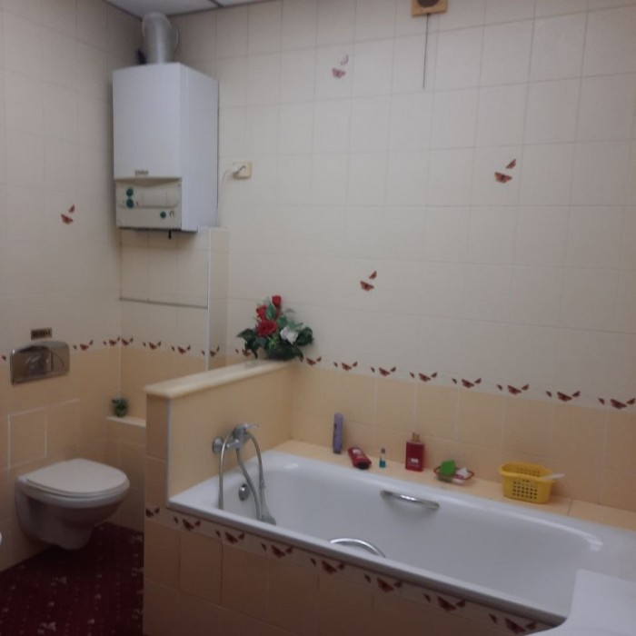 Фото Продам 2-х уровневую квартиру 196 м2 в городе Луганск, Центр