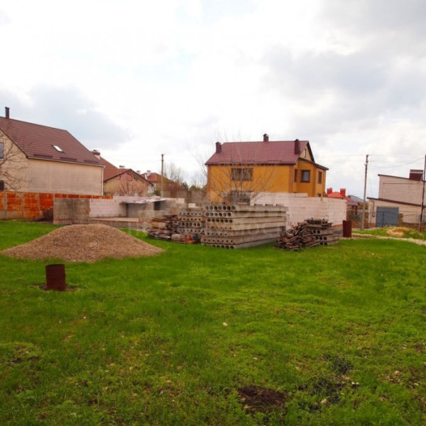 Продам Участок 10 сот. р-н. Околица