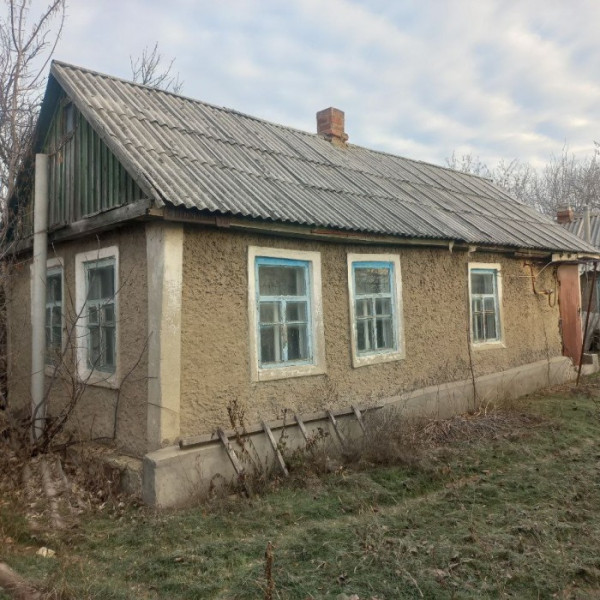 Продам флигель с участком в Станично-Луганском районе,, п Ольховое, ул. Братьев Маховых