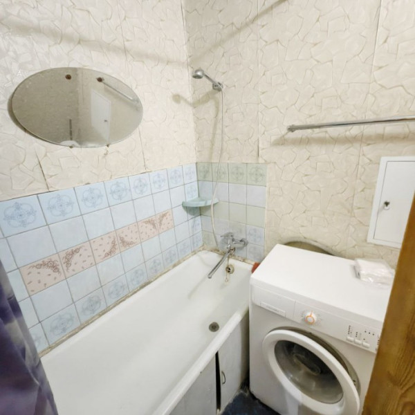 Фото Продам 2-х комнатную квартиру на кв. Щербакова.