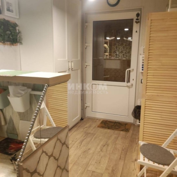 Фото Продам салон красоты в г Луганск ул Челюскинцев