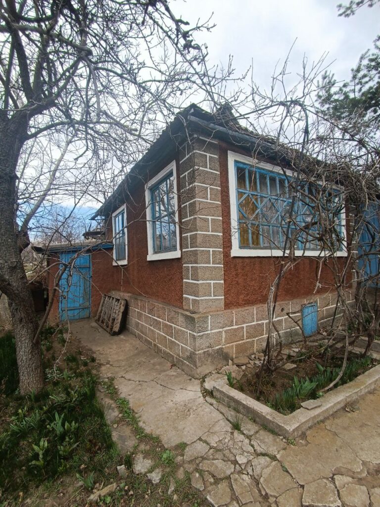 №711 Продаётся Дача, р-н Бамбук, общ-во “Металлург-2”
