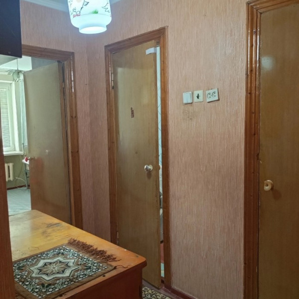 Фото Продам 2-х комн квартиру в г Луганск, пос Юбилейный, кв Запорожченко