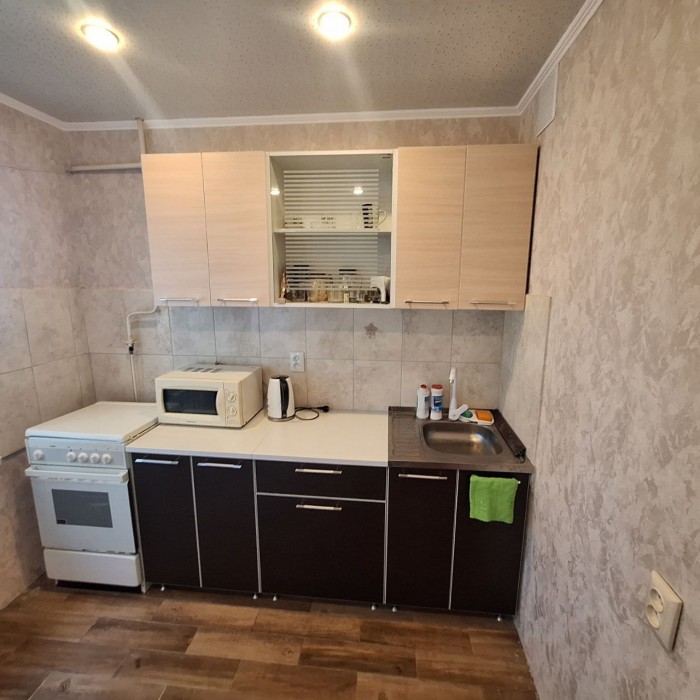 Фото Продам 3-х комнатную квартиру на кв. Дзержинского 1/9 эт