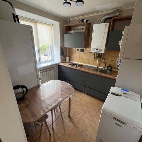 Продам 2к ул. Херсонская Центр Города