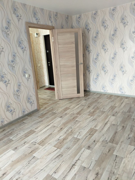 №864 Продаётся 1 комн. кв-ра, с ремонтом, ул. Сарматская, р-н маг. “Талисман”