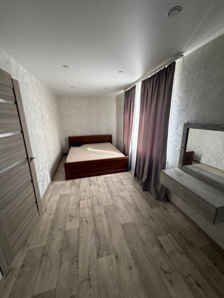 Фото Сдам 2-х комнатную квартиру на длительный срок (Стаханов, проспект Ленина, д. 21)