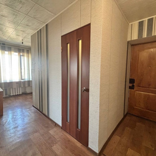 Фото ЦЕНА СНИЖЕНА!!! Продам 2-комн. кВ. 50 лет Октября, р-н Стоматологии