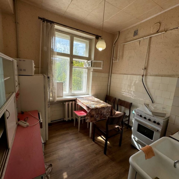 Фото Продам 2-х комнатную квартиру в самом центре г. Луганск, ул. 15-я Линия