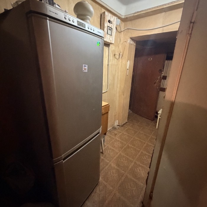 Фото Продам 2- к. квартиру 44 кв. м. , г. Луганск, кв. Ватутина (р- н кафе Арарат).