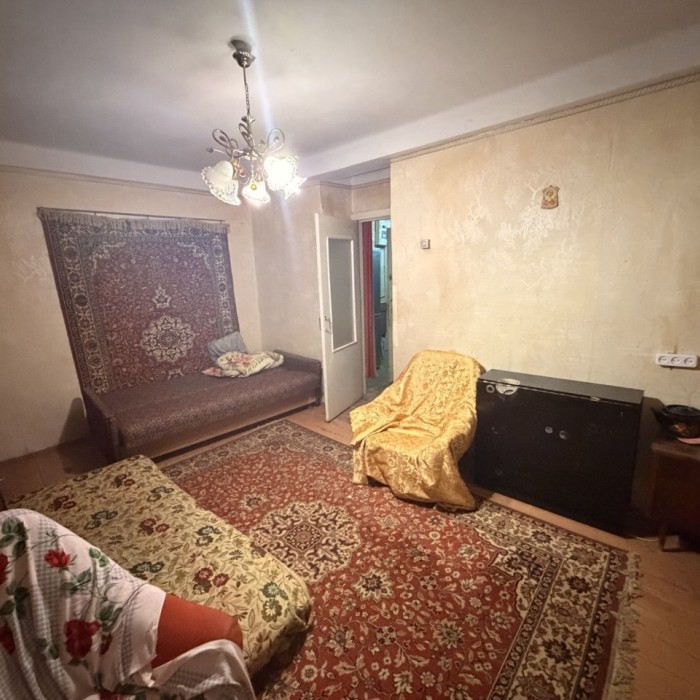 Фото Продам 2- к. квартиру 44 кв. м. , г. Луганск, кв. Ватутина (р- н кафе Арарат).