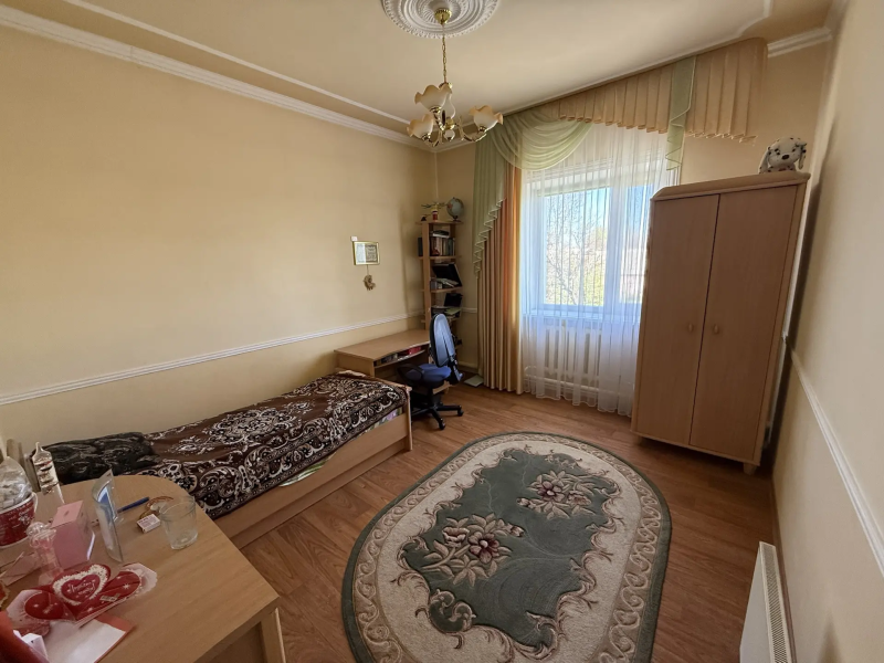 Фото Дом, ул. Кулика (район Владимирского собора)!