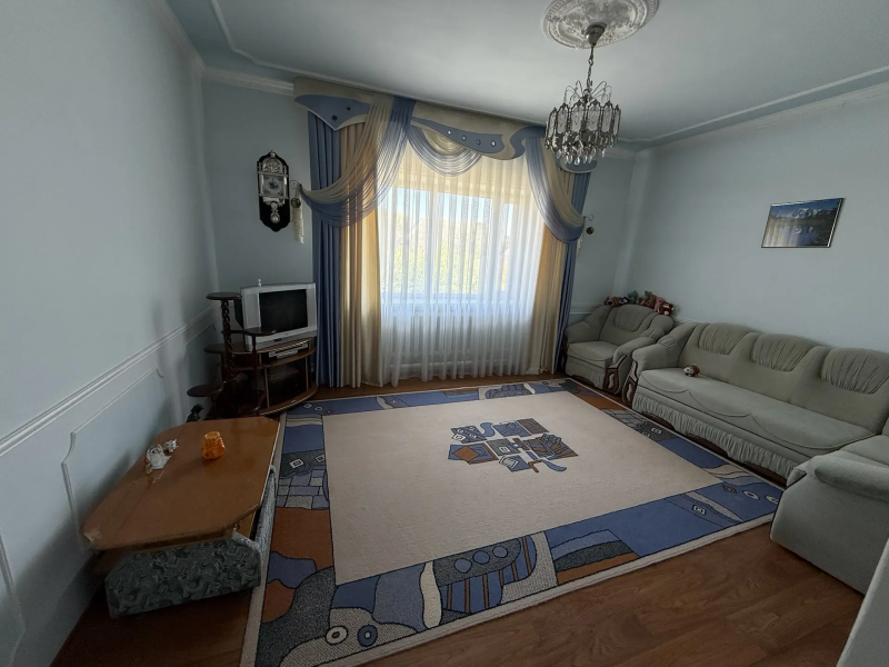Фото Дом, ул. Кулика (район Владимирского собора)!