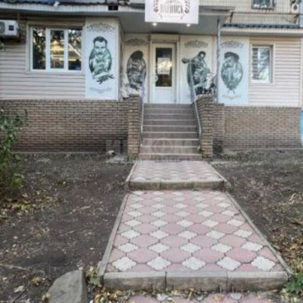 Фото Продам нежилое помещение в городе Луганск квартал Заречный