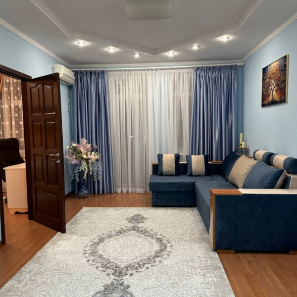 Сдам 3-комн. ЦЕНТР ул. Советская, р-н «Дом Кофе»