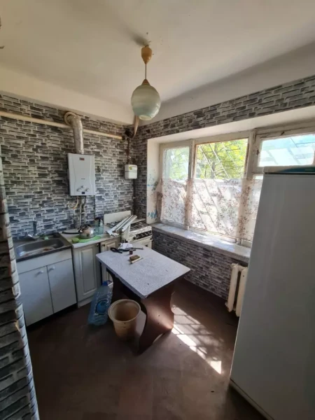 Фото 1к+2к под коммерческую недвижимость г. Алчевск #1048