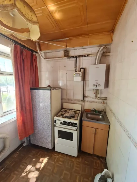 Фото 1к+2к под коммерческую недвижимость г. Алчевск #1048