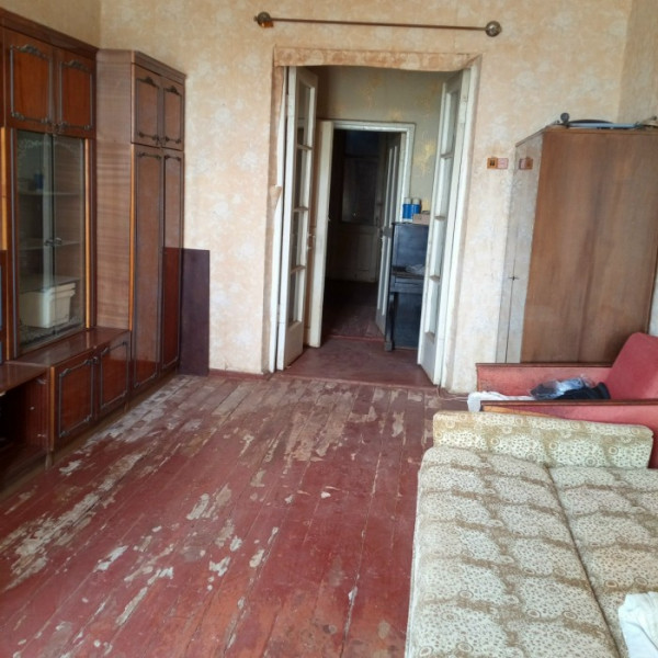 Фото № 6037 Продам 2х комн. квартиру в р-не Института