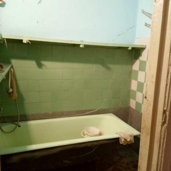 Фото № 6037 Продам 2х комн. квартиру в р-не Института