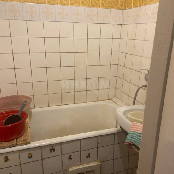 Фото Продам 3-х комн квартиру в Центре г.Луганск, улица 15- Линия