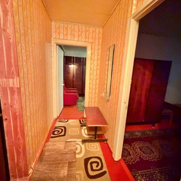 Фото Продам 2-комн. кв. Комарова, р-н СМ Семья