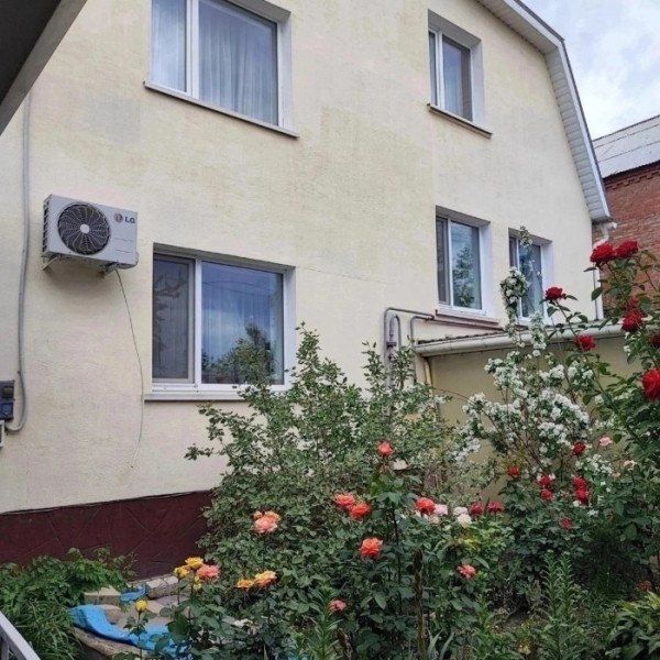 Продам Дом 285м2 рн. Черного Кота