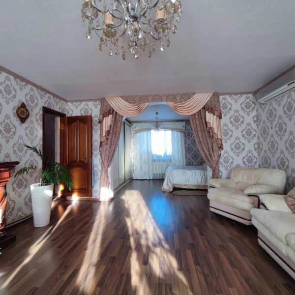 Фото Продам Дом 285м2 рн. Черного Кота