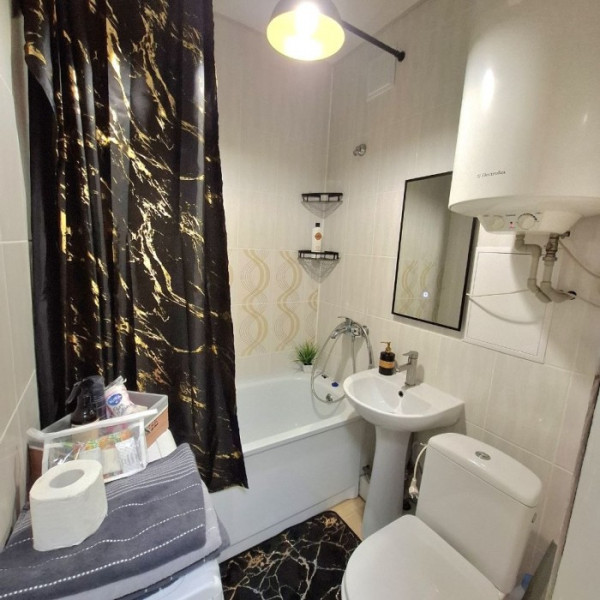 Фото Продам 1-к квартиру в центре, ул. Курчатова, г. Луганск.