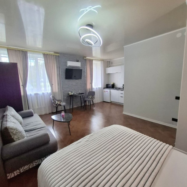 Фото Продам 1-к квартиру в центре, ул. Курчатова, г. Луганск.