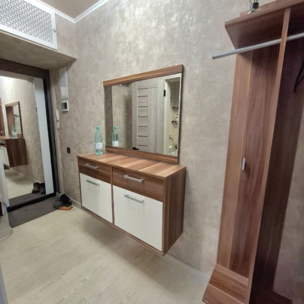 Фото Продам 1-к квартиру в центре, ул. Курчатова, г. Луганск.